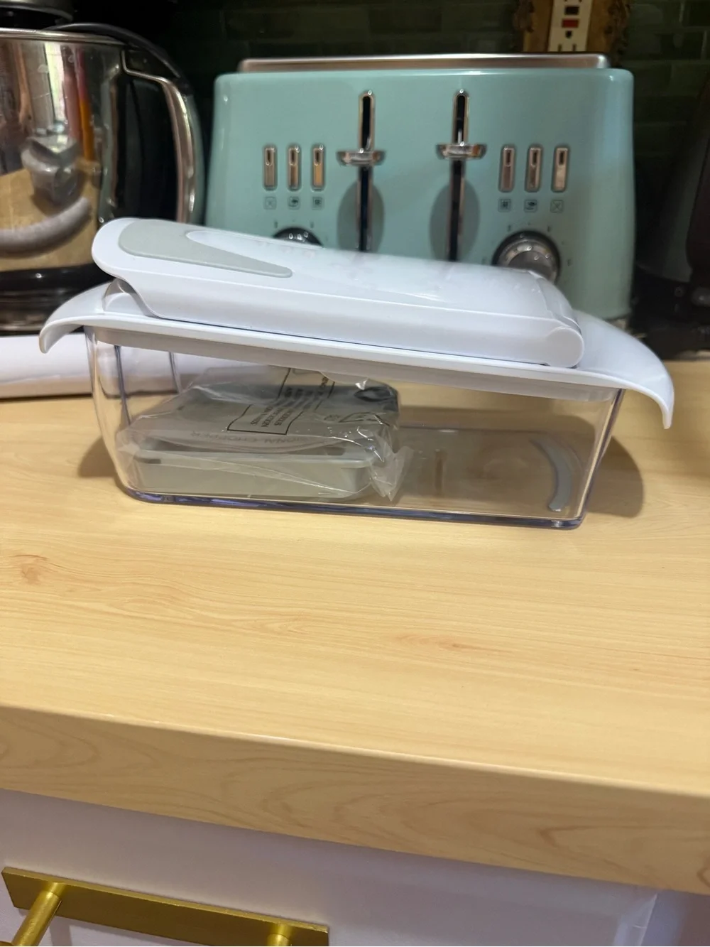 Mandolin White Plastic Food Storage Container with Lid